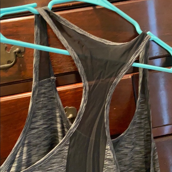 Lou & Gray Workout Tank - Picture 3 of 5